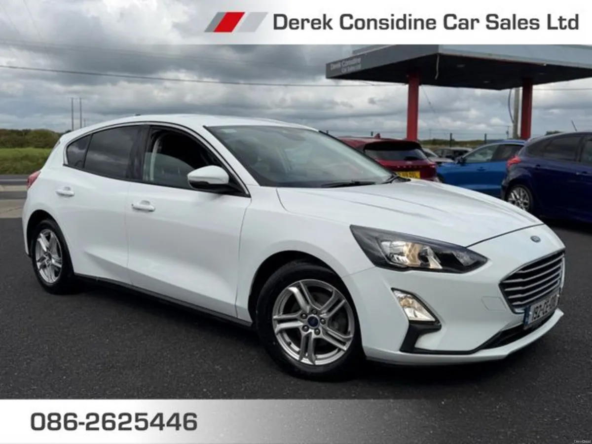 Ford Focus Zetec 120PS 5DR - Image 1