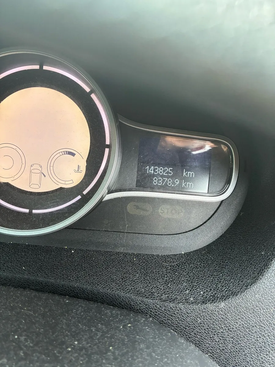 Renault Megane - Image 6