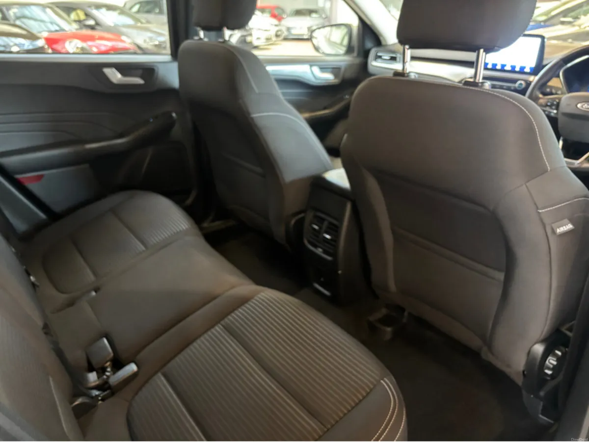 Ford Kuga TITANIUM 2.5 PHEV 225 S6.2 only 96000 km - Image 6