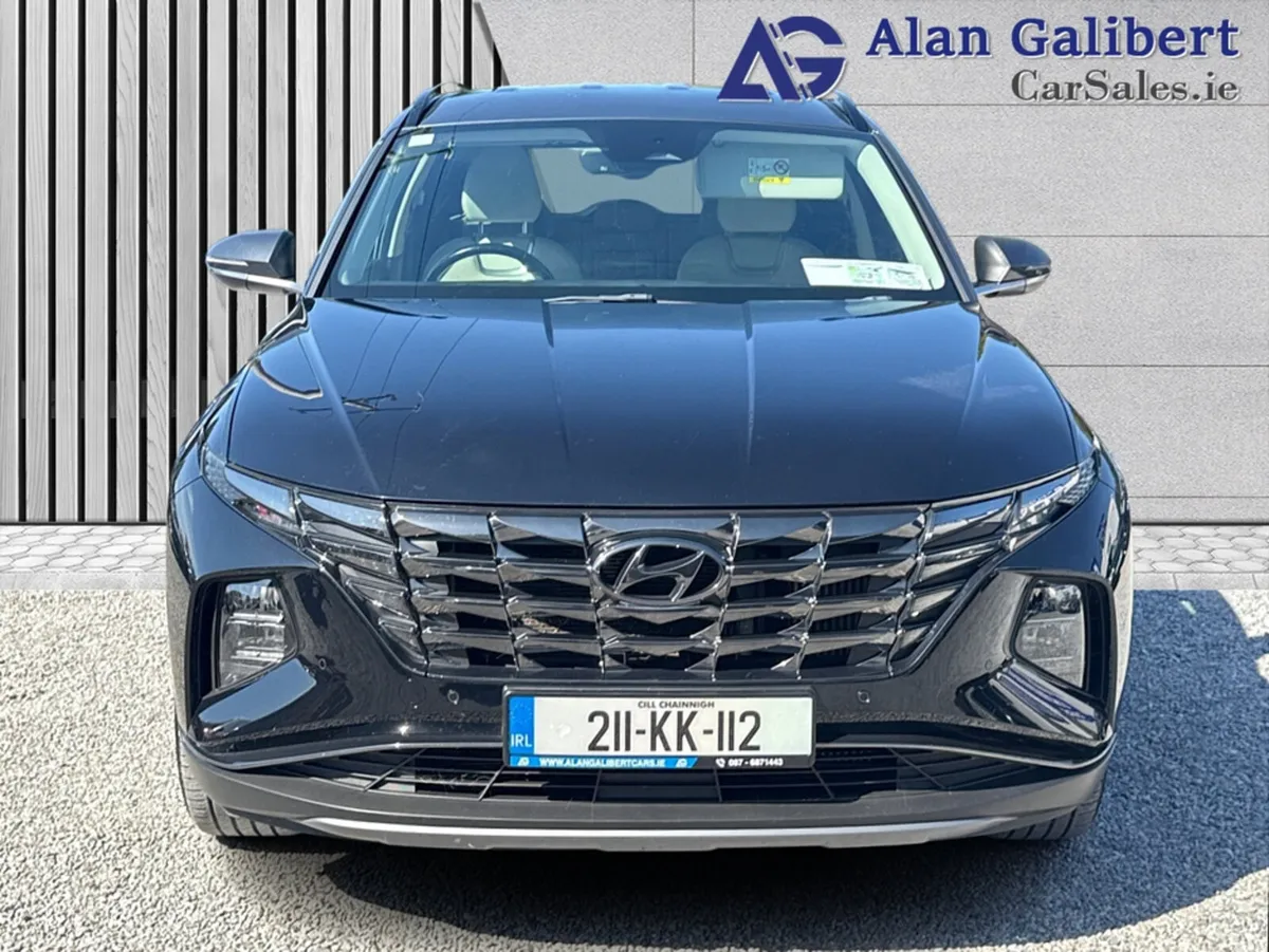 Hyundai Tucson EXECUTIVE PLUS 2TONE ROYALE ROOF 5D - Image 4