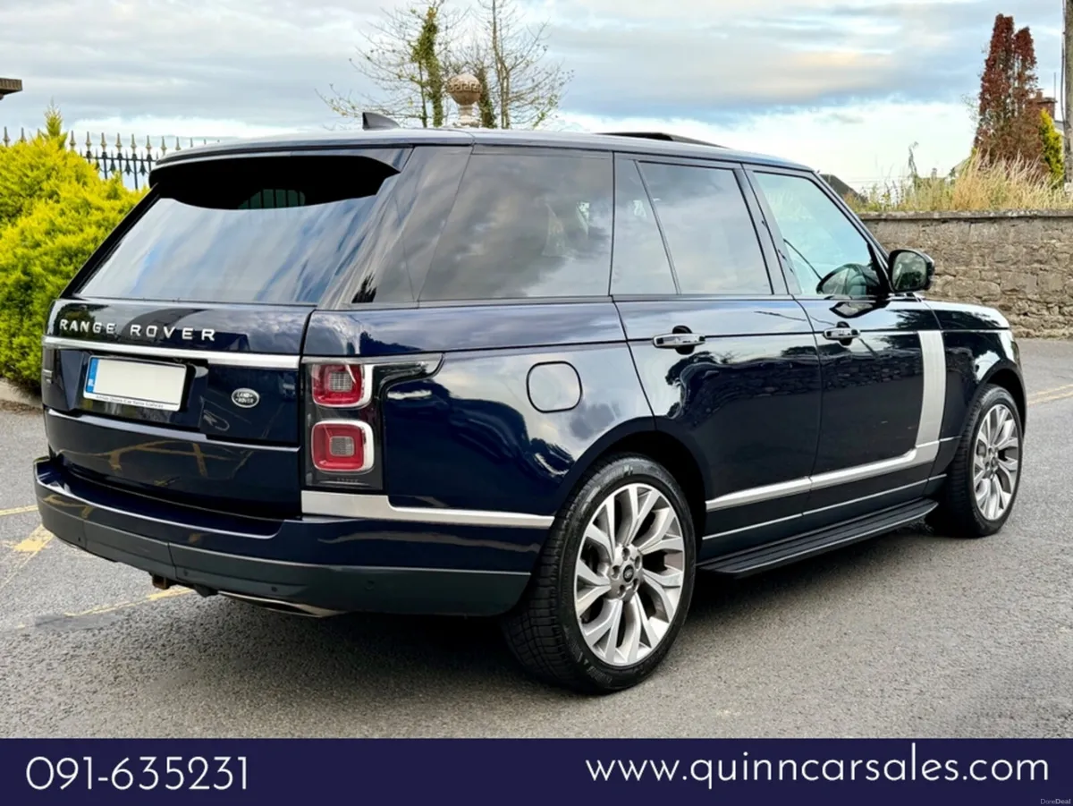 Land Rover Range Rover P400e AUTOBIOGRAPHY 5 SEATE - Image 3
