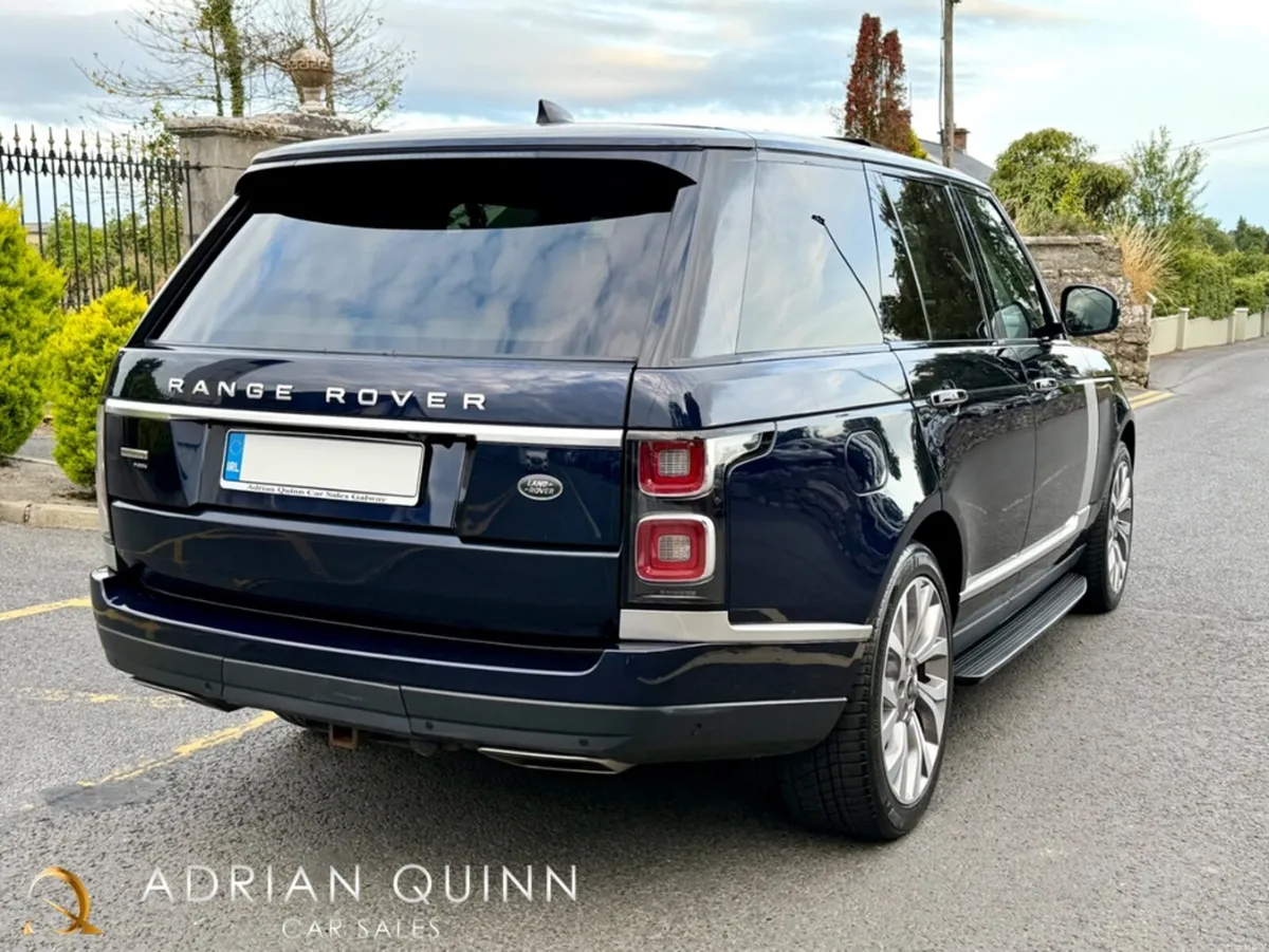 Land Rover Range Rover P400e AUTOBIOGRAPHY 5 SEATE - Image 5