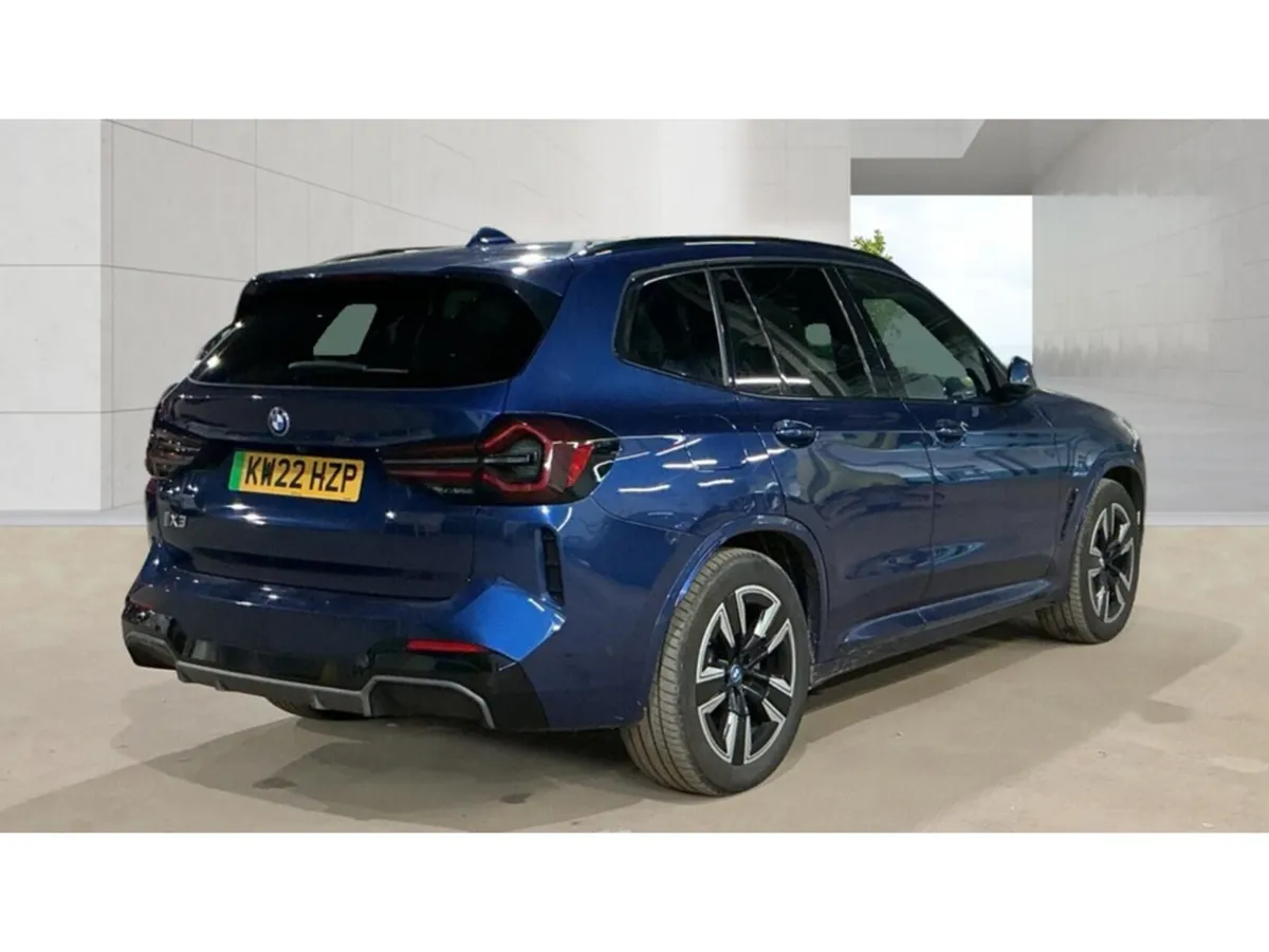BMW iX3 M SPORT (PAN ROOF / OYSTER LEATHER) AUTOMA - Image 2