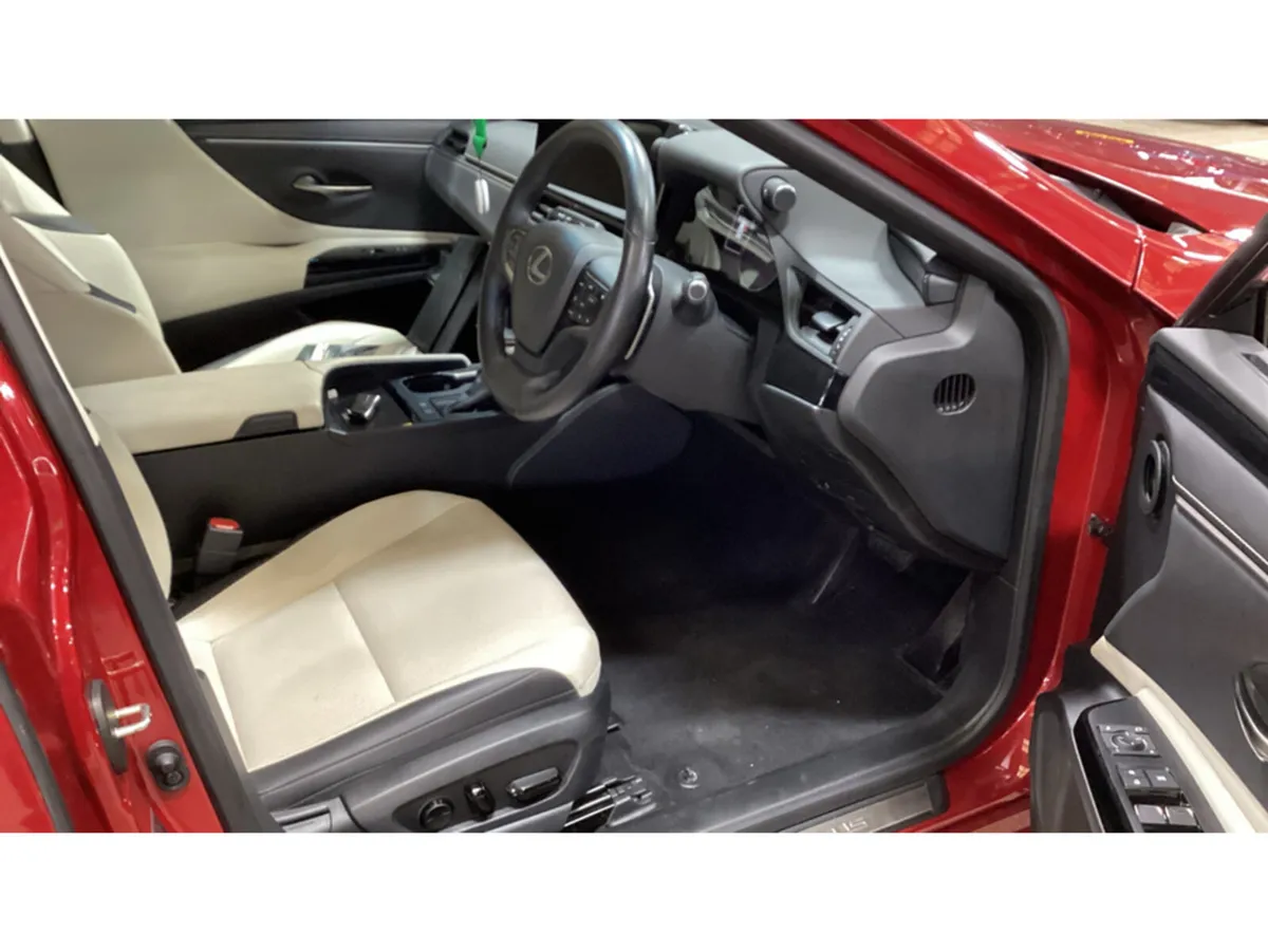 Lexus ES 2.5 HYBRID PREMIUM EDITION AUTOMATIC **ON - Image 5