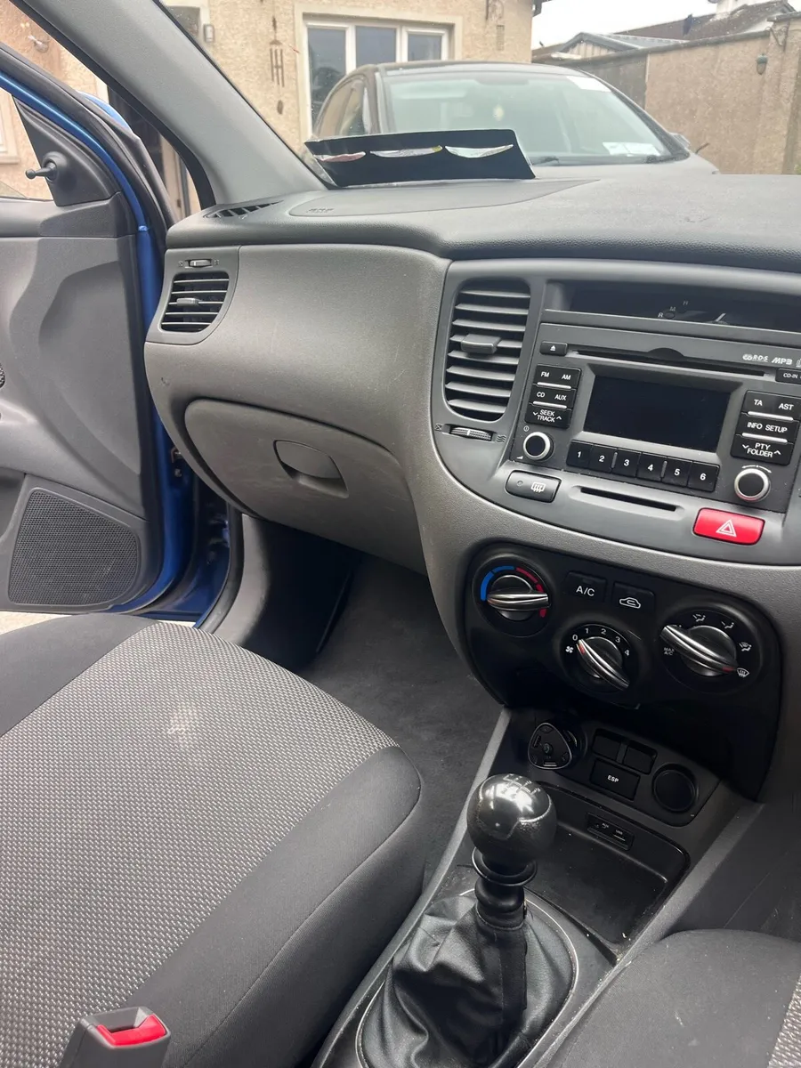 Kia Rio 2011 - Image 6