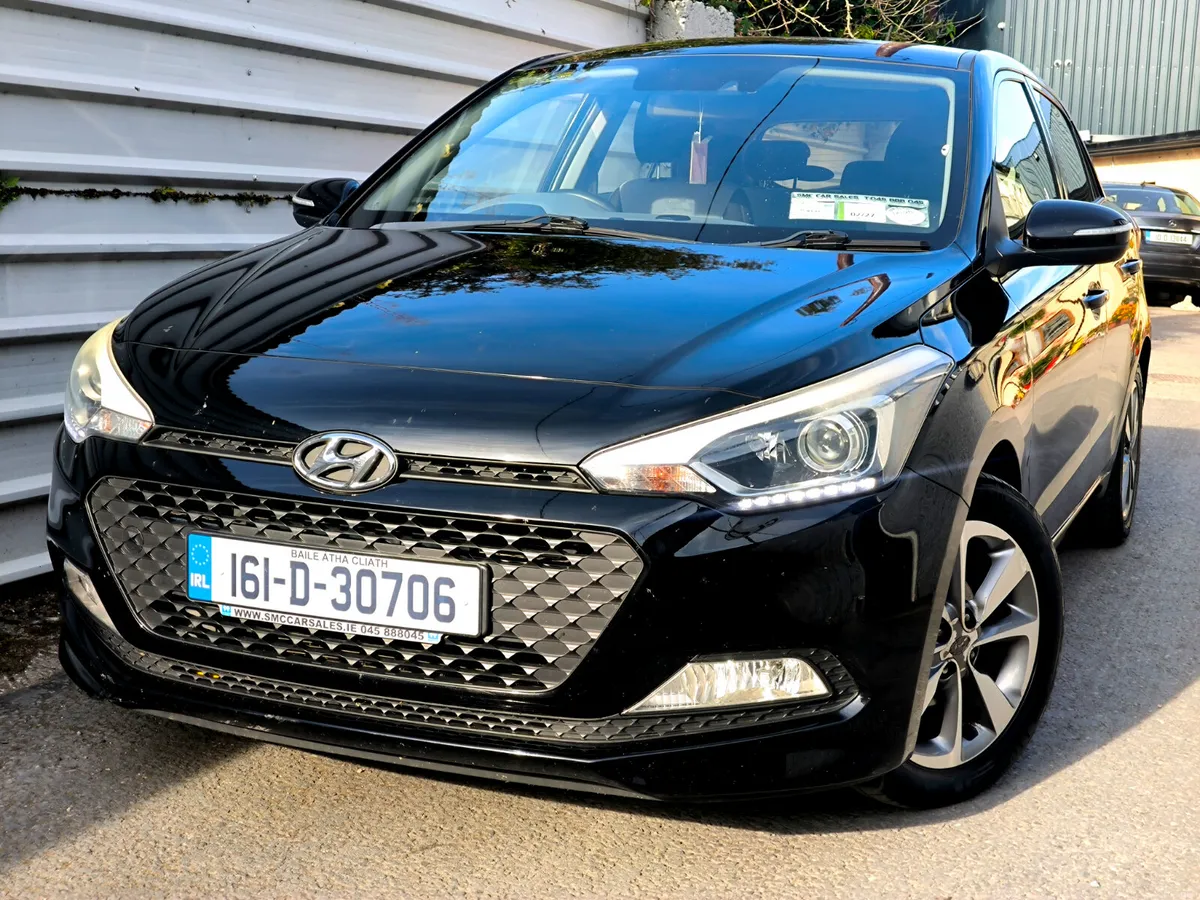 Hyundai i20 2016 DELUX 1.2 PETROL - Image 2