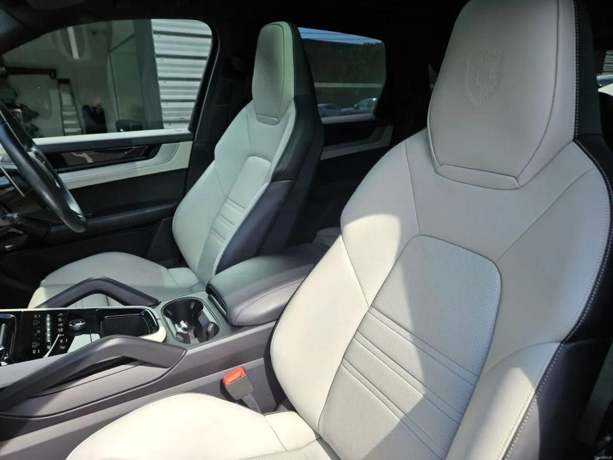 Porsche Cayenne E-Hybrid - Image 5