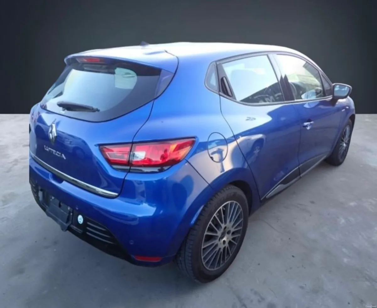 Renault Clio 1.2 Petrol Automatic Low Km - Image 4