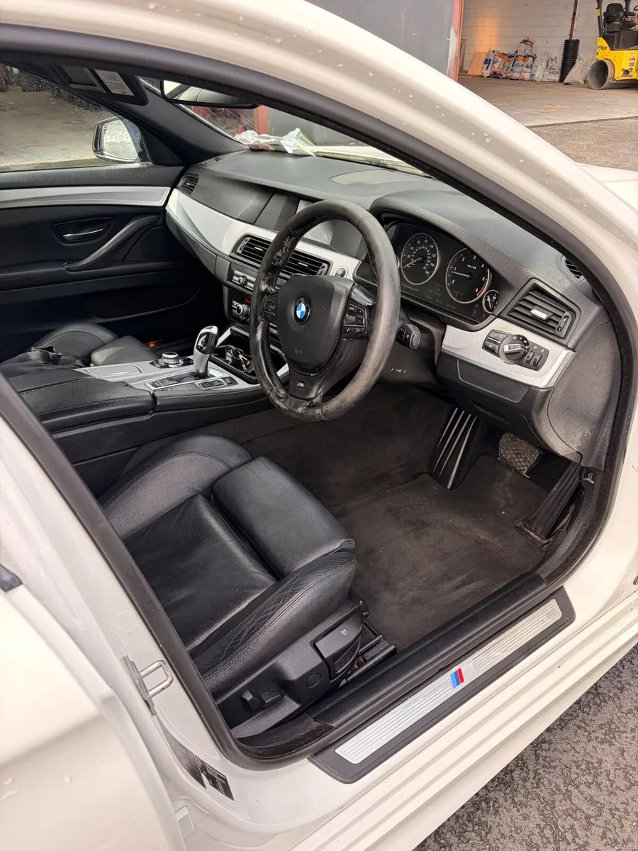 BMW 5-Series 2013 - Image 6