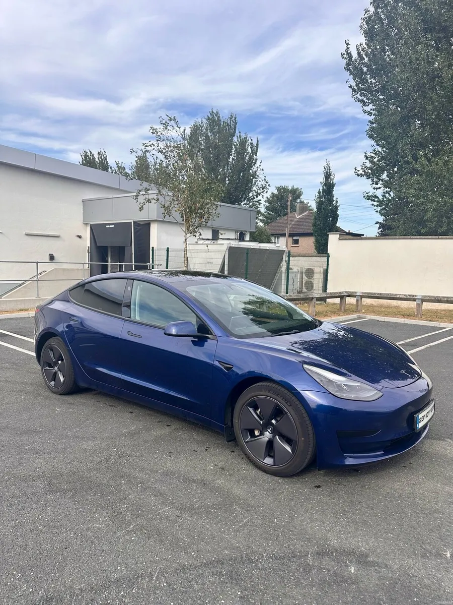 231 Tesla Model 3 RWD Premium - Image 1