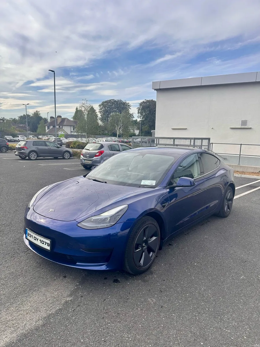 231 Tesla Model 3 RWD Premium - Image 3