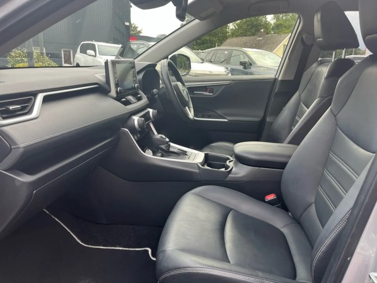 Toyota RAV4 RAV4 HYBRID SOL 4DR AUTO MY21 A - Image 6