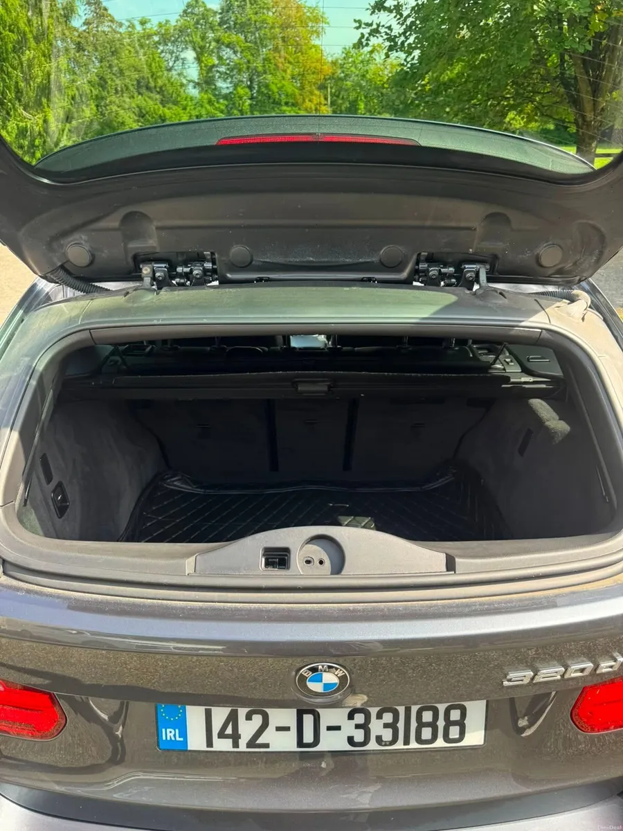 BMW 320D M-Sport Estate - Image 3