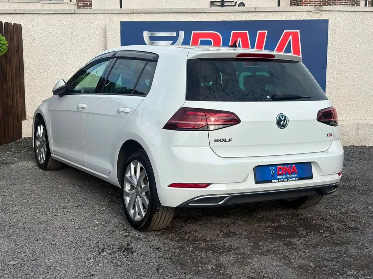 Volkswagen Golf AUTO - HIGHLINE - 66KMS! - Image 5