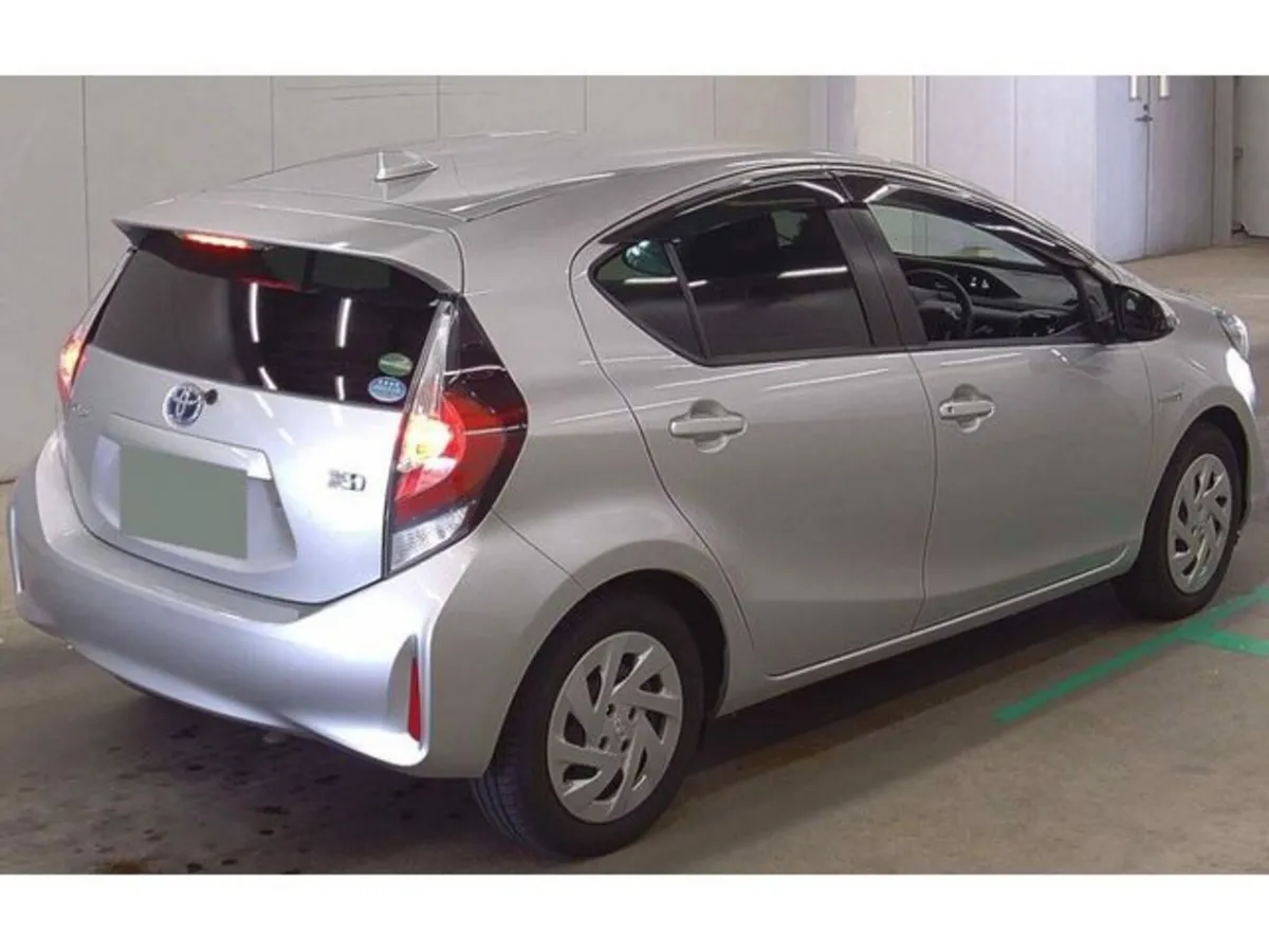 Toyota Aqua 1.5 Petrol Hybrid Auto - Image 4