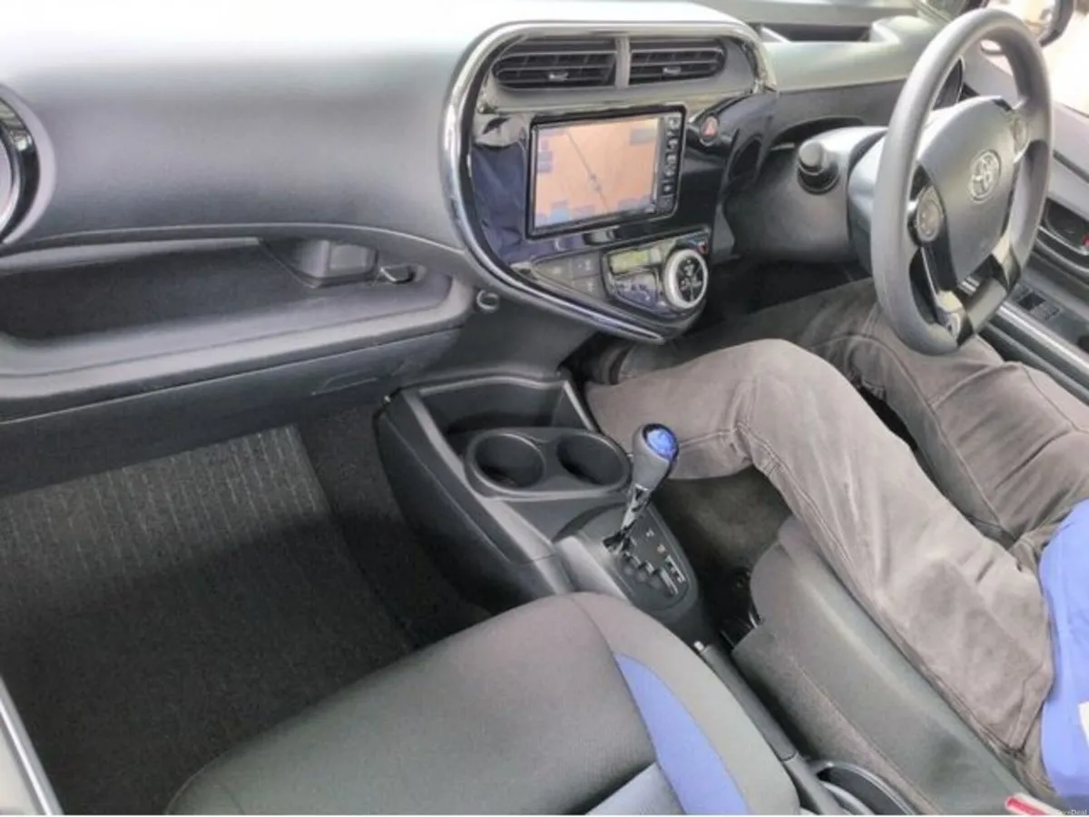Toyota Aqua 1.5 Petrol Hybrid Auto - Image 5