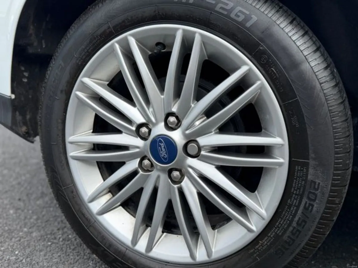 Ford Focus ZETEC EDITION TDCI - Image 6