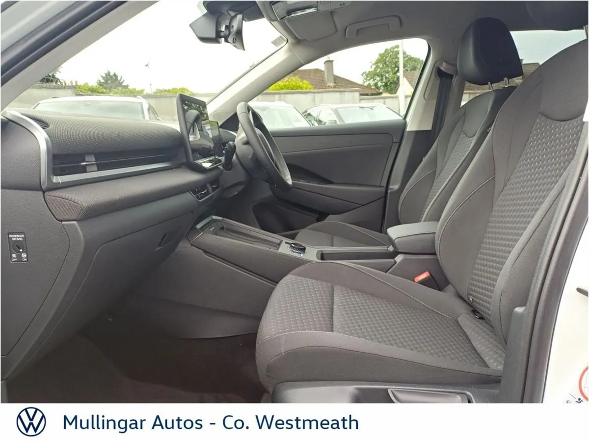 Volkswagen T-Roc LIFE 1.5TSI 116HP MHEV - Image 4