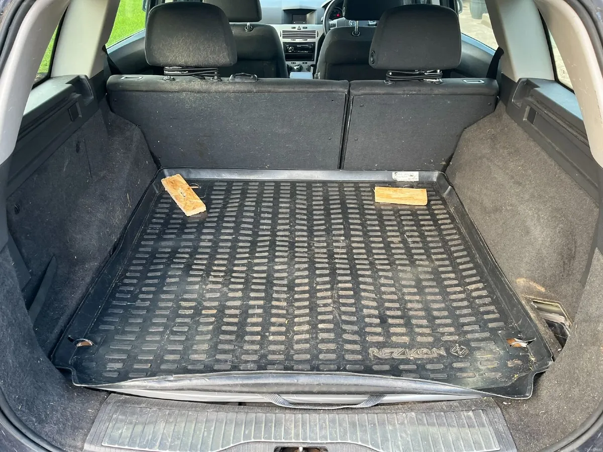 Vauxhall Astra Estate2009_NCT 02/27_Fully serviced - Image 3