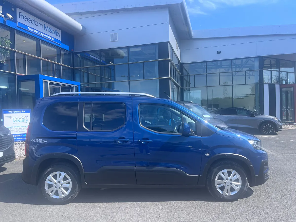 Peugeot Rifter 2021 Wheelchair Access - Image 6
