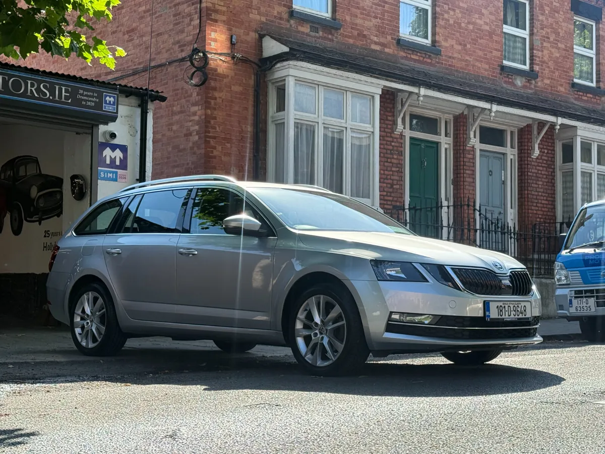 2018 Skoda Octavia, 1.0tsi Automatic Estate, 52km, - Image 3