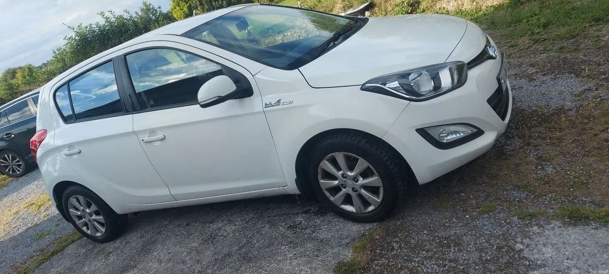 Hyundai i20 2014 - Image 2