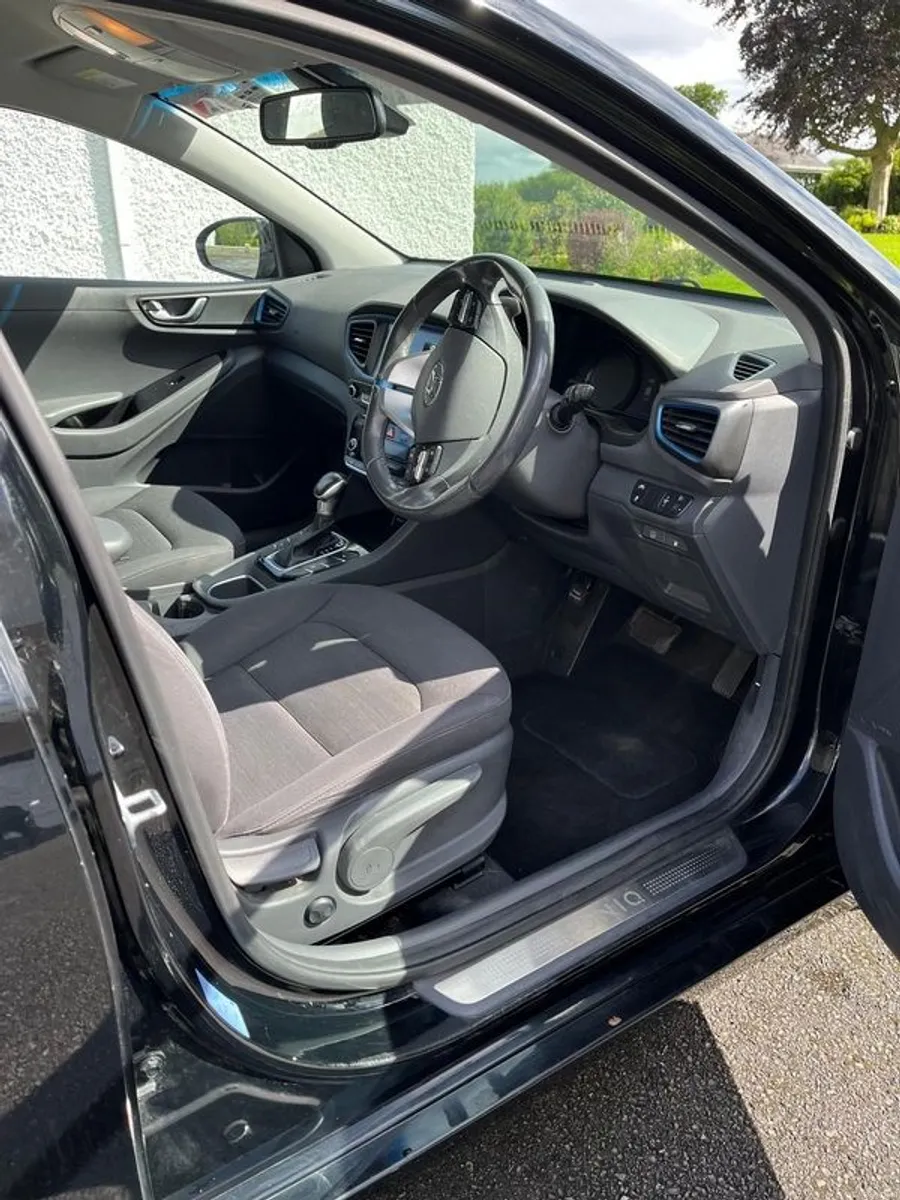 2018 Hyundai Ioniq - Image 5