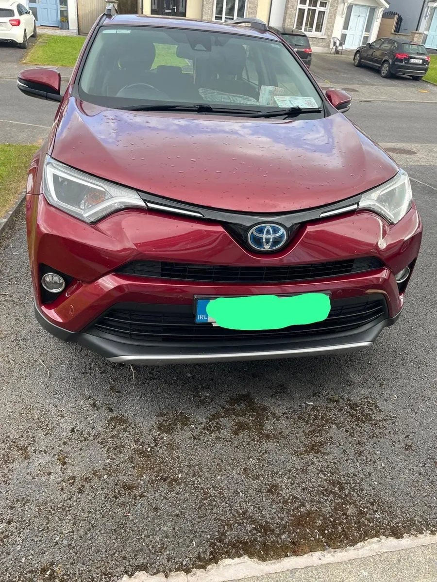 Toyota RAV4 2018 - Image 2