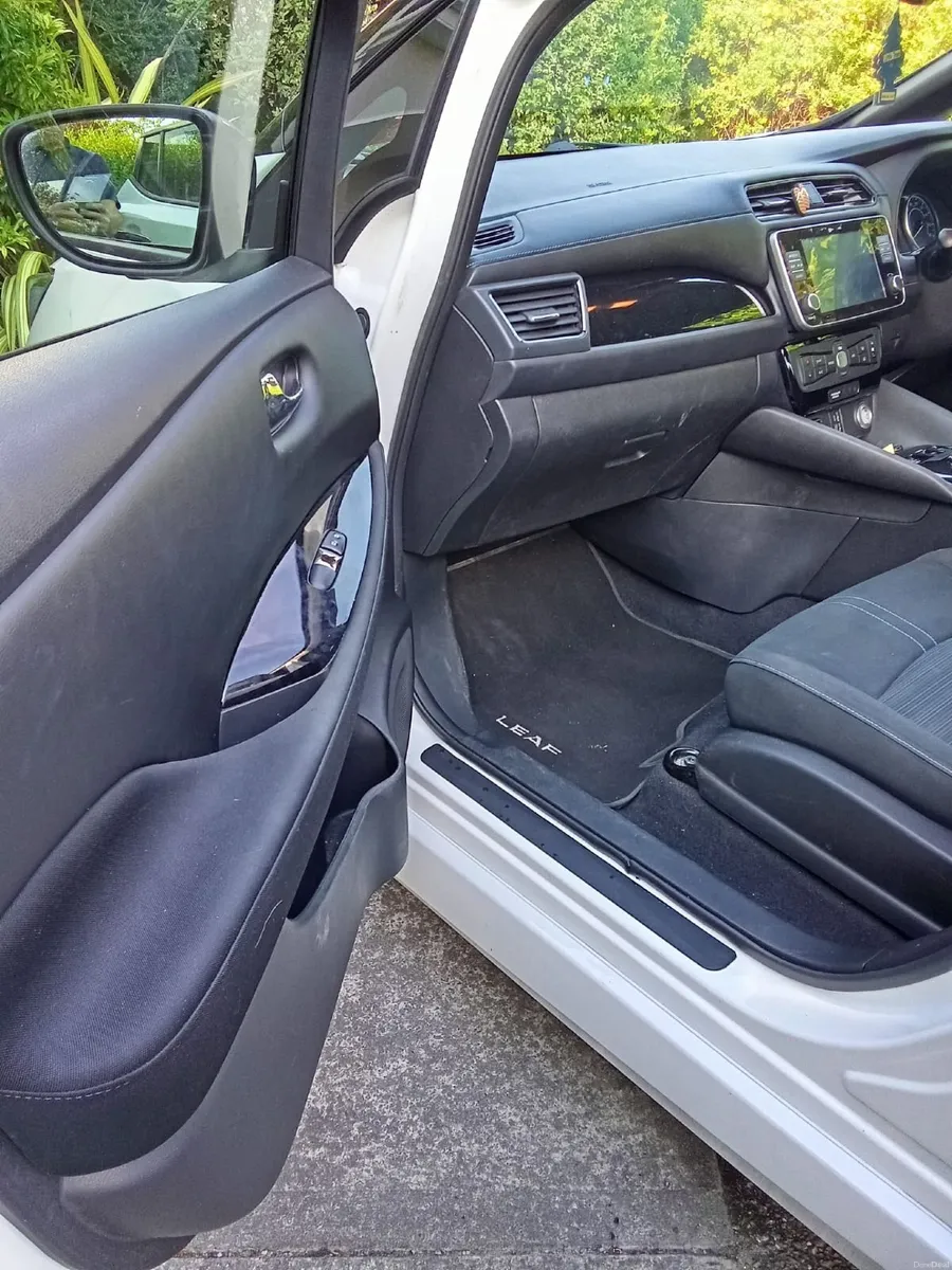 Nissan Leaf 2022 - Image 4