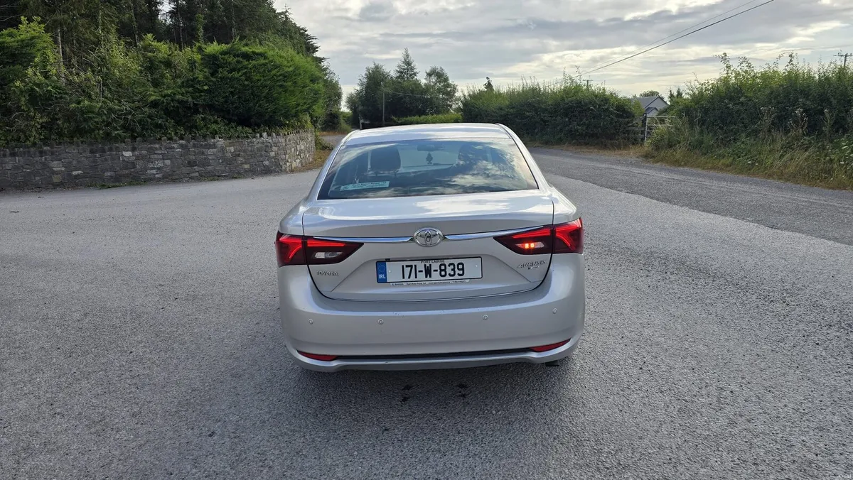 2017 Toyota Avensis 2.0 diesel manual - Image 6