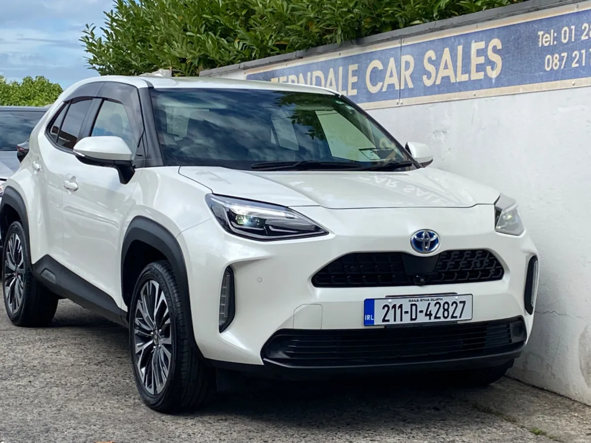 Toyota Yaris Cross Luna Hybrid High spec  Nct 6/28 - Image 1