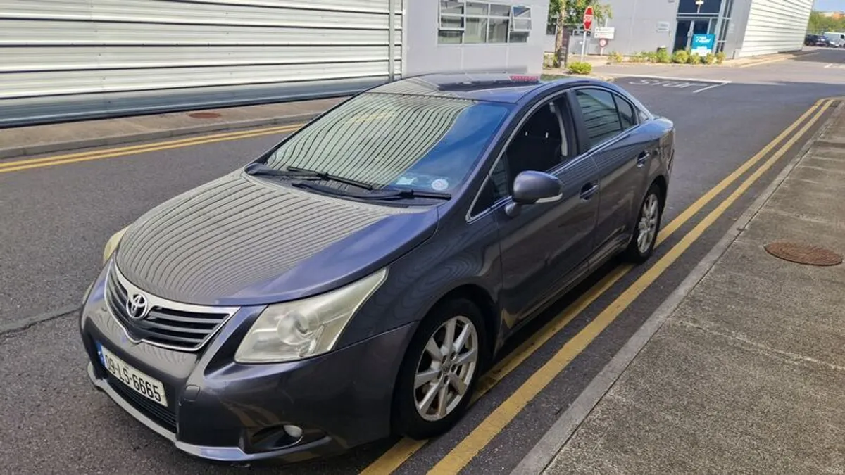 09 Toyota Avensis 2ltr d4d tax amd nct - Image 4