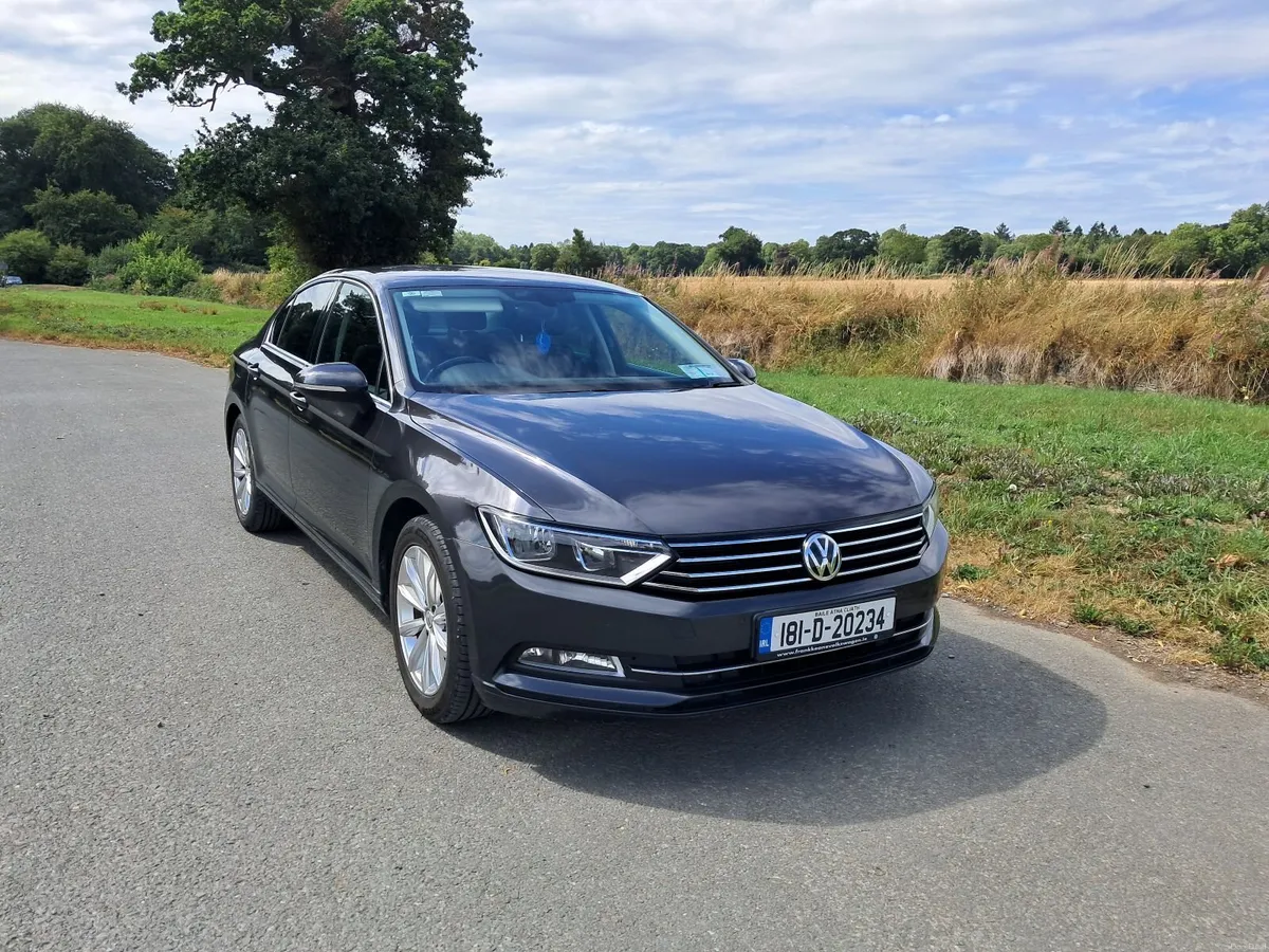 Volkswagen Passat 2018 - Image 2