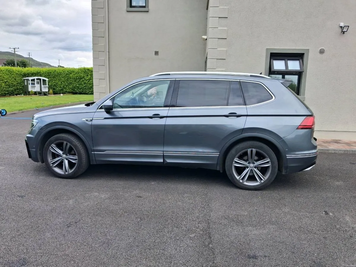 Volkswagen Allspace Tiguan Rline - Image 2