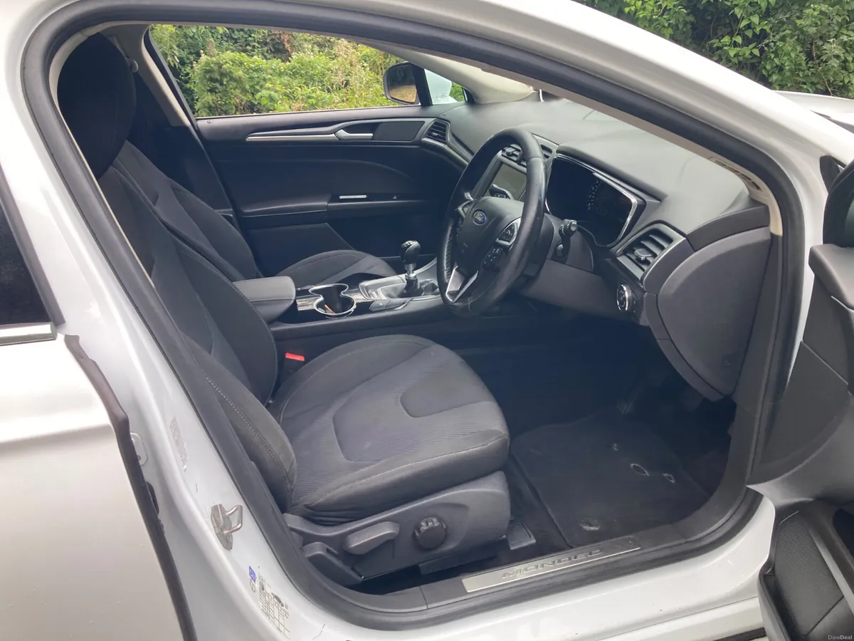 2015 Ford Mondeo 1.5 Diesel 120 Bhp Titanium - Image 4