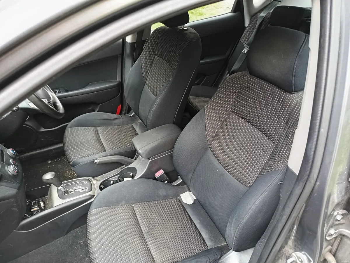 Hyundai i30 automatic 2008 - Image 6