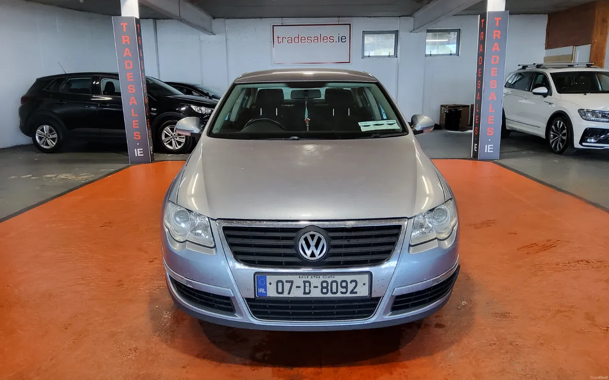 Volkswagen Passat 2007 - Image 2