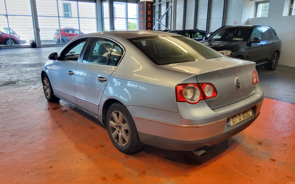 Volkswagen Passat 2007 - Image 6