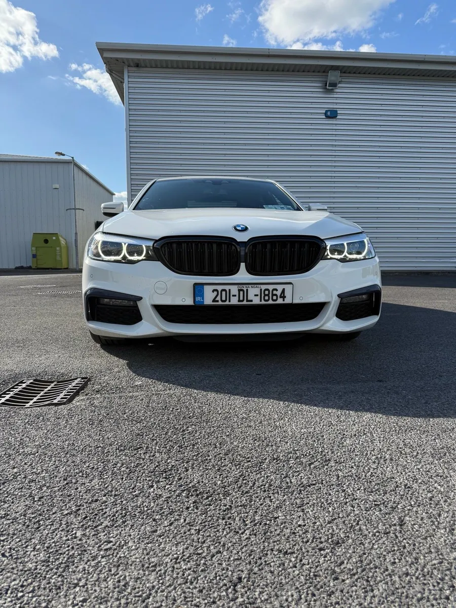 BMW 5 SEREIS G30 - Image 1