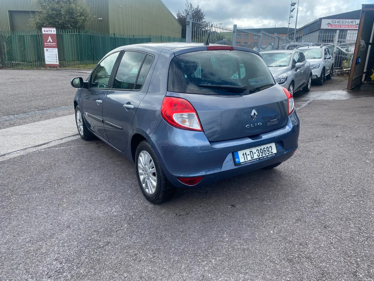Renault Clio 2011 - Image 4