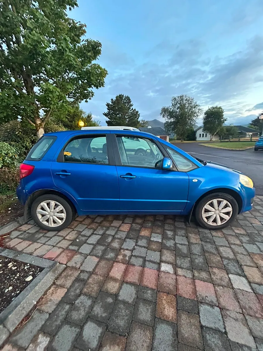 Car - Image 1