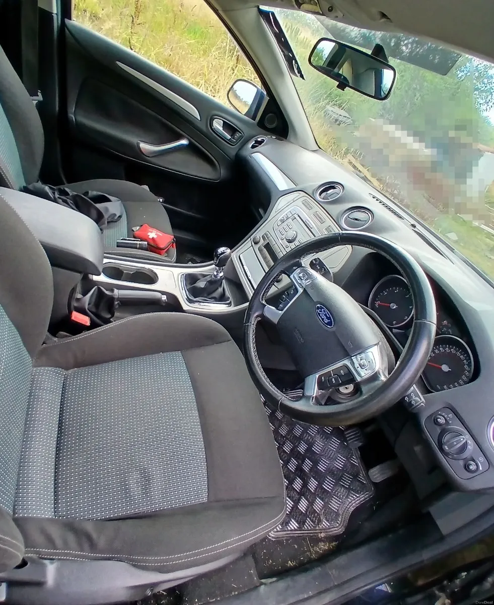 Ford Mondeo 2010 - Image 5