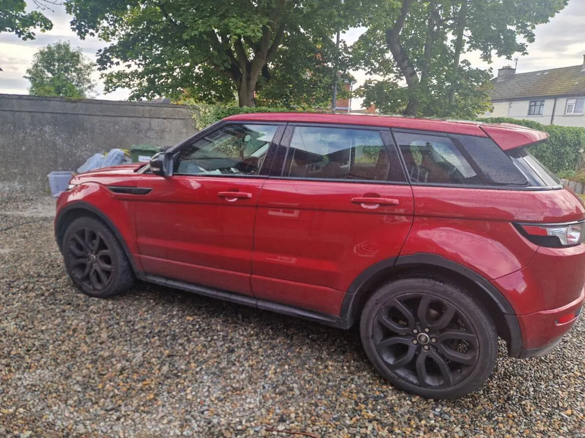 Range Rover Evoque 2.2 Diesel Automatic 4WD - Image 2