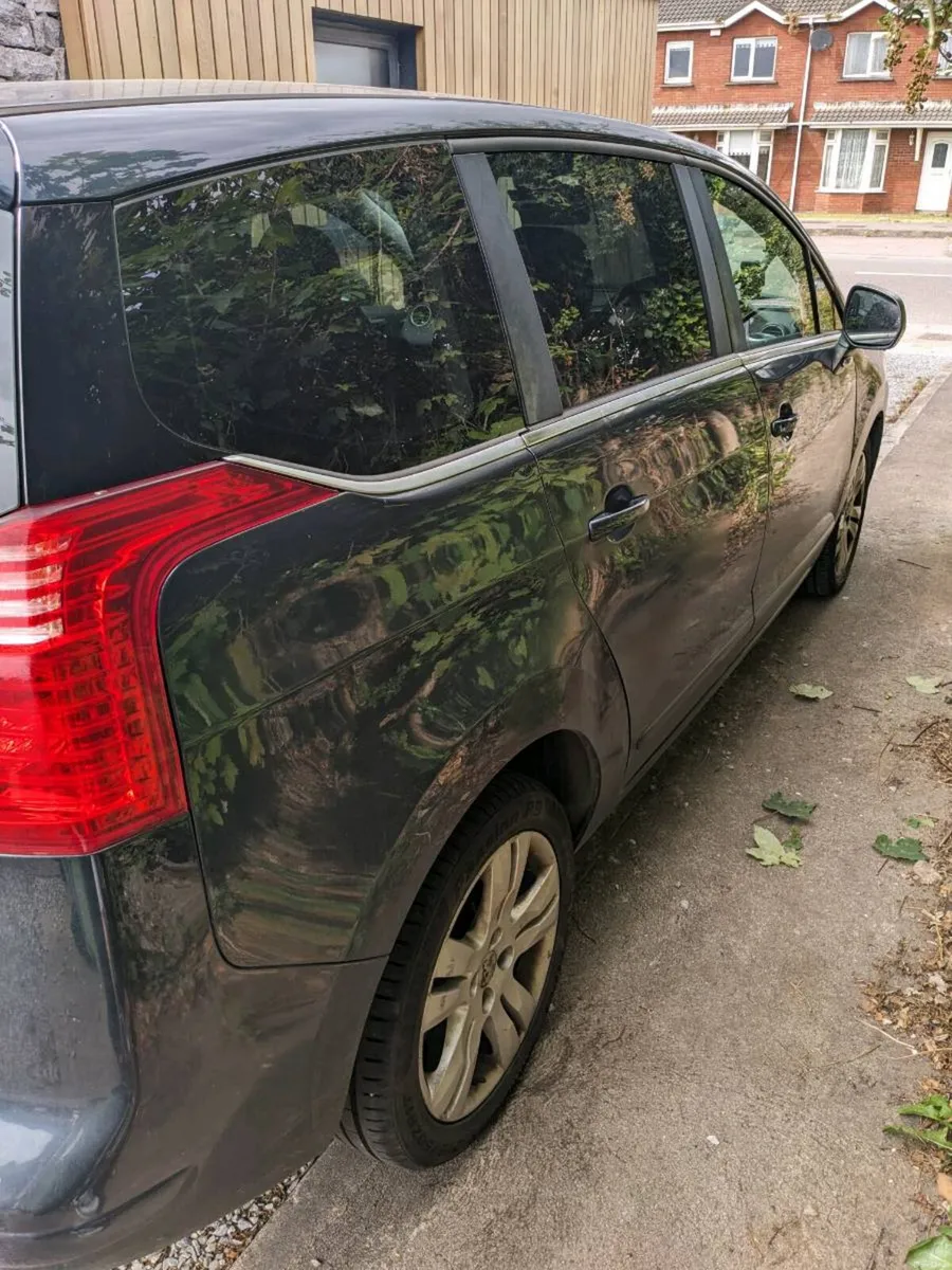 Peugeot 5008 - Image 4
