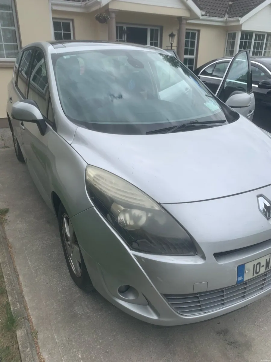 Renault Gran Scenic - Image 4