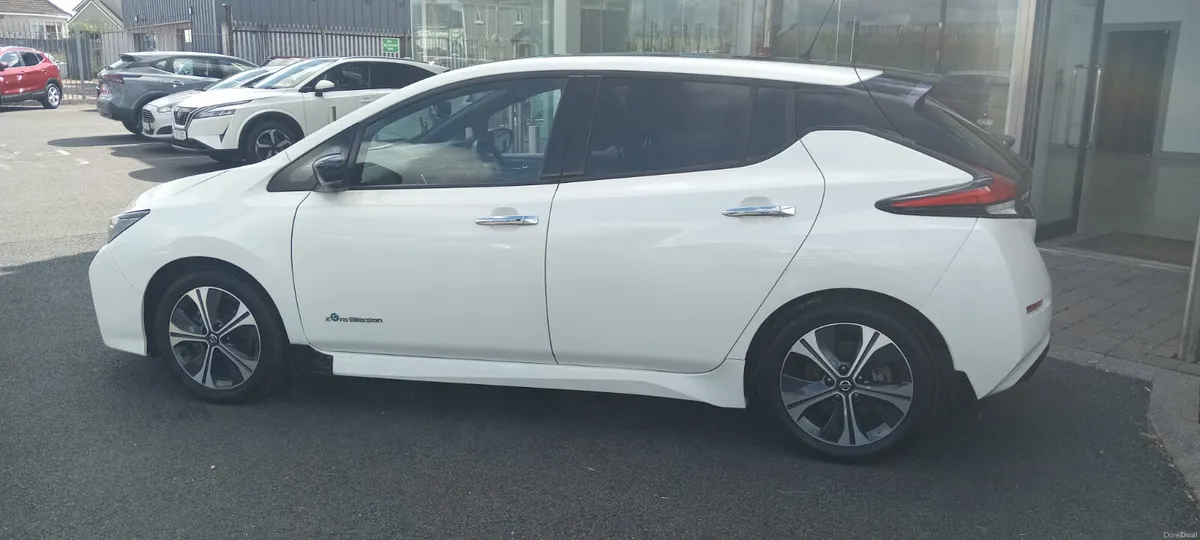Nissan Leaf 2018 - Image 2