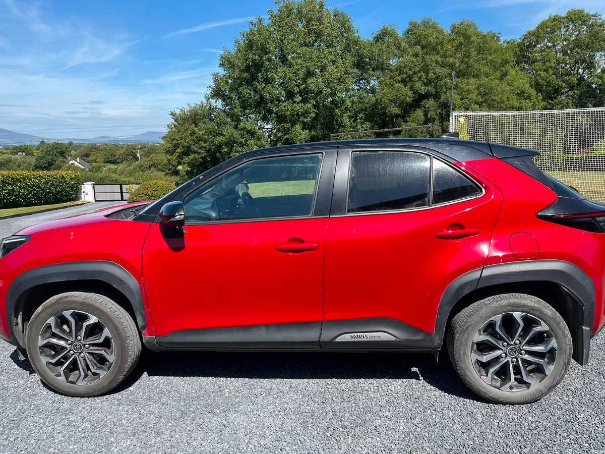 Toyota Yaris Cross 2023 - Image 2