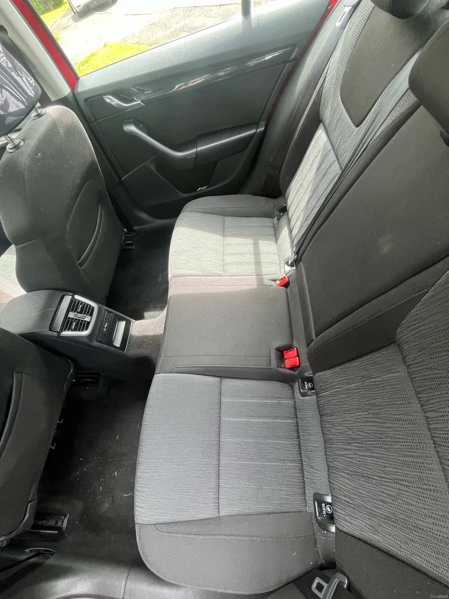 Skoda Octavia 1.6 Diesel - Image 6