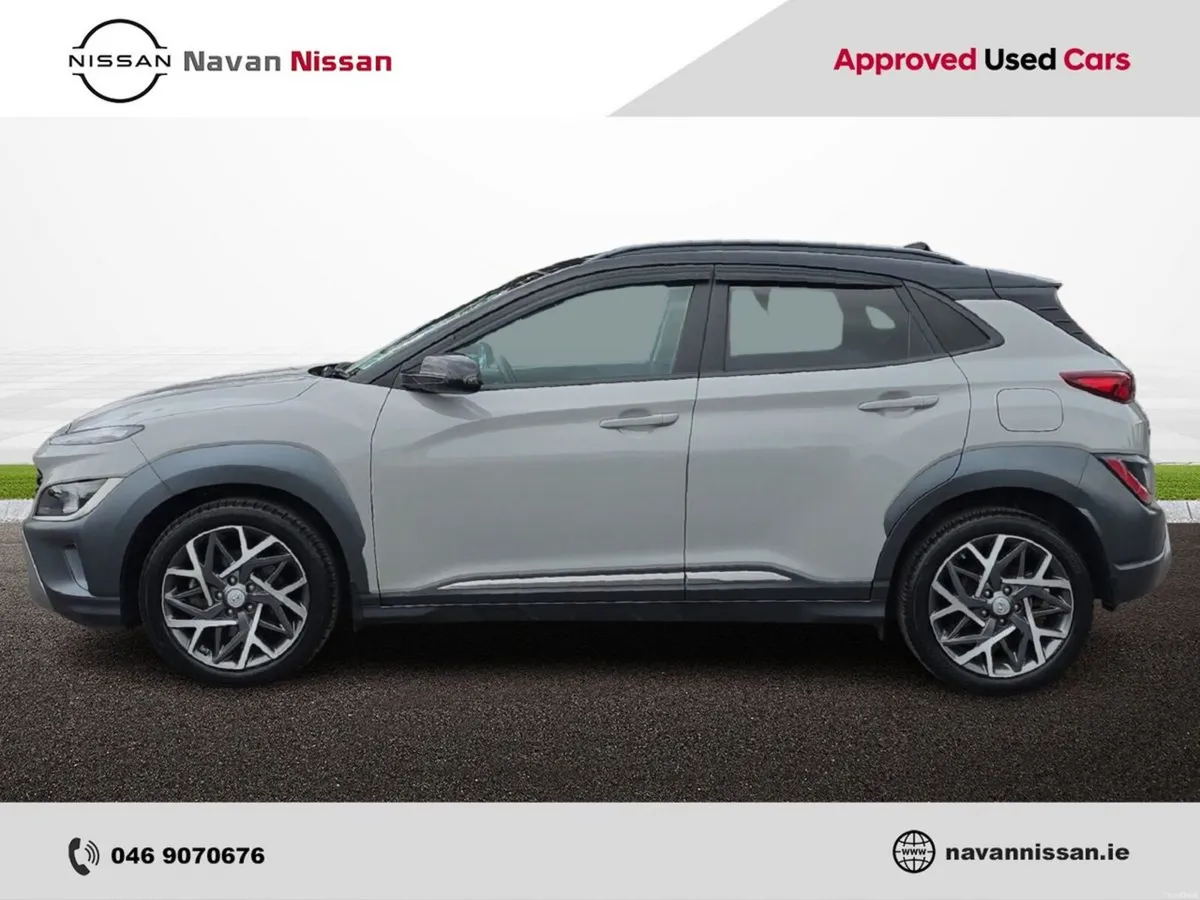Hyundai KONA 1.6 HYBRID Executive Two Tone Roof Au - Image 4