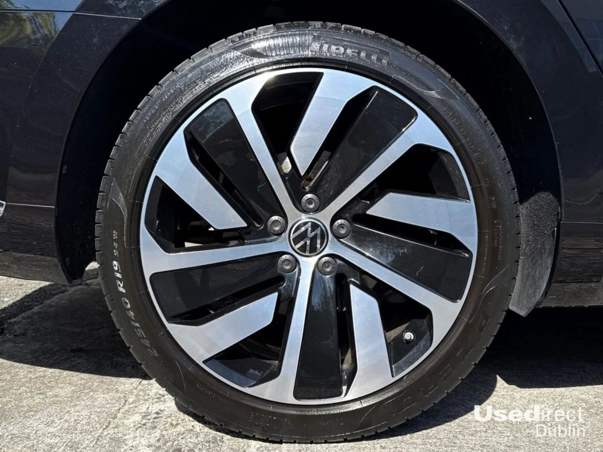 Volkswagen Arteon 1.4TSI PHEV 218HP R-LINE(HIGH SP - Image 6